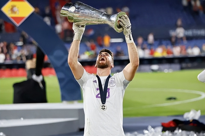 西班牙友谊赛3-0胜塞尔维亚 露出世界杯夺冠战术