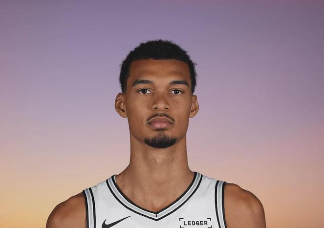 文班亚马斩获NBA媒体合作奖 重塑内容生产逻辑